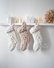 Načíst obrázek do prohlížeče Galerie, VÁNOČNÍ PONOŽKY pletené z merino vlny