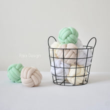 Načíst obrázek do prohlížeče Galerie, MÍČEK - skladovka